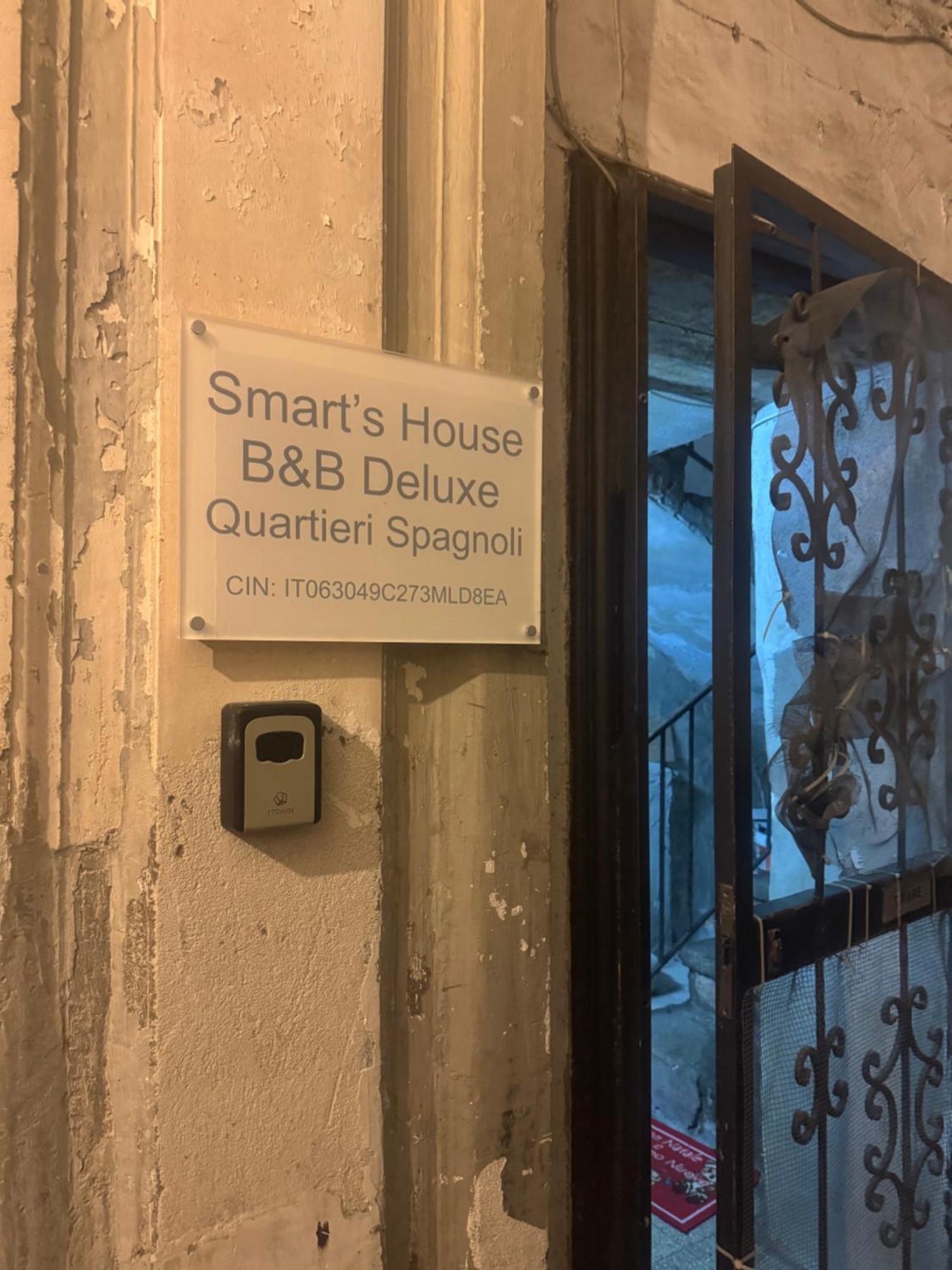 Smart'S House Deluxe Quartieri Spagnoli Nápoles Exterior foto